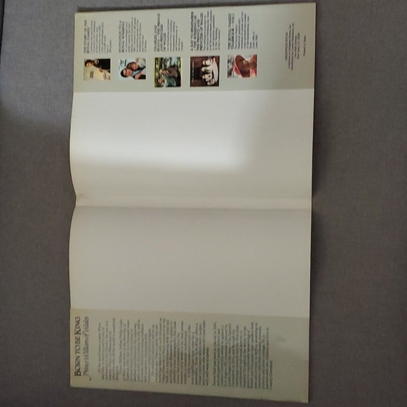 Born to be King book Prince William of Wales about 127 pages - Picture 17 of 17